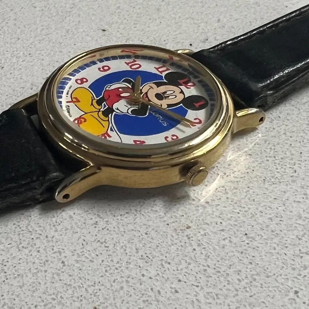 Vintage Disney Mickey Mouse Lorus Quartz Watch